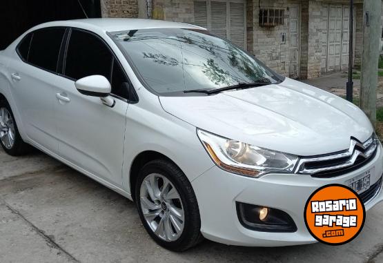 Autos - Citroen C4 lounge 2015 Diesel 180000Km - En Venta