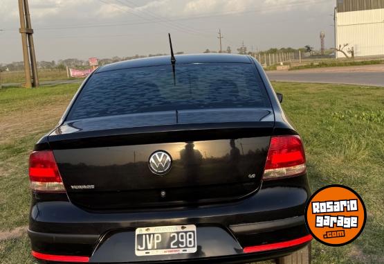 Autos - Volkswagen Voyage 2011 Nafta 185000Km - En Venta