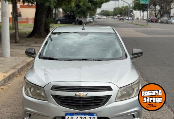 Autos - Chevrolet Prisma 2017 GNC 140000Km - En Venta