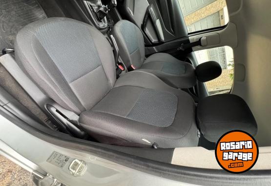 Autos - Chevrolet Prisma 2017 GNC 140000Km - En Venta