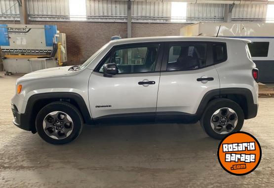 Camionetas - Jeep RENEGADE 1.8 2016 Nafta 122000Km - En Venta