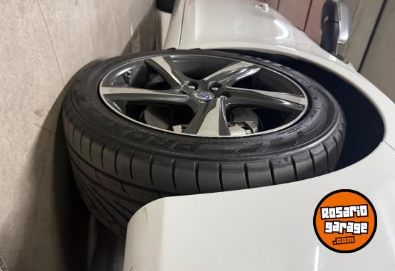 Accesorios para Autos - Cubiertas BUEN ESTADO 245 / 45 / 18 - En Venta