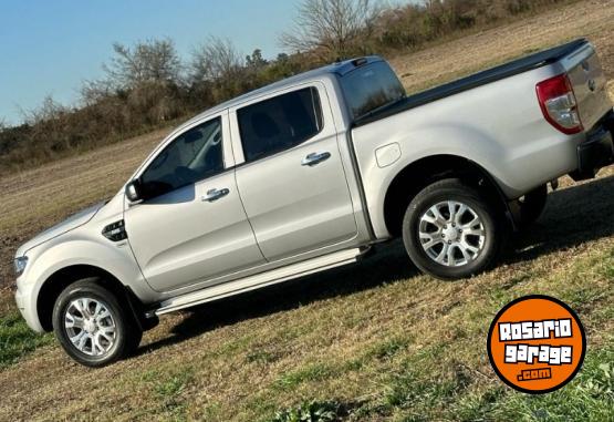 Camionetas - Ford Ranger 2023 Diesel 36000Km - En Venta
