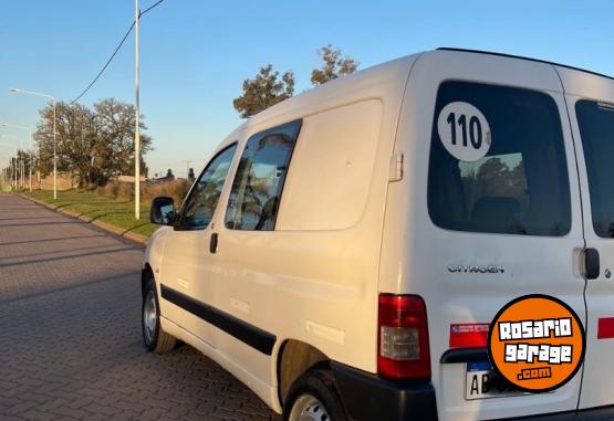 Utilitarios - Citroen BERLINGO 2017 Diesel 185000Km - En Venta