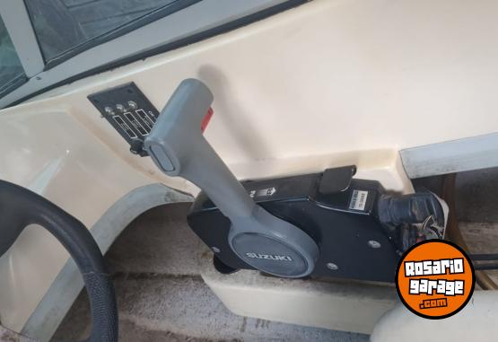 Embarcaciones - Lancha Tecno 445.   Motor Suzuki 40hp - En Venta