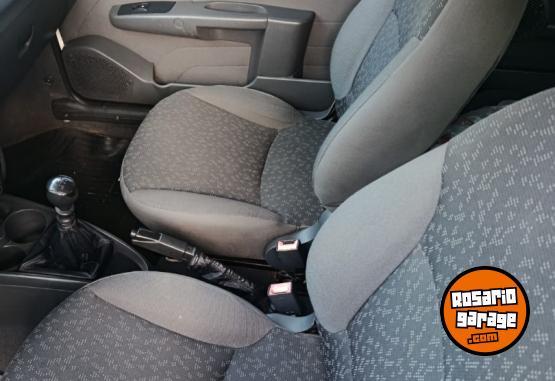 Camionetas - Fiat Strada JTD 2015 Diesel 166000Km - En Venta