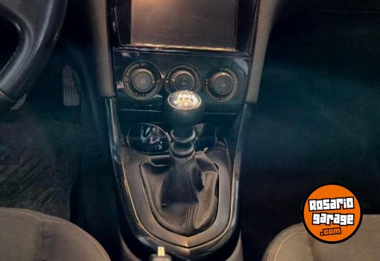 Autos - Peugeot 408 2016 Diesel 196000Km - En Venta