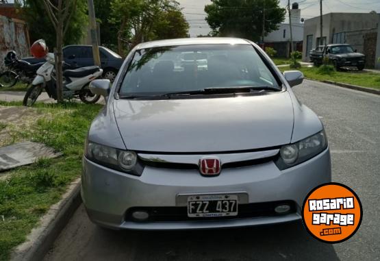 Autos - Honda Civic lxs 2007 Nafta 180000Km - En Venta