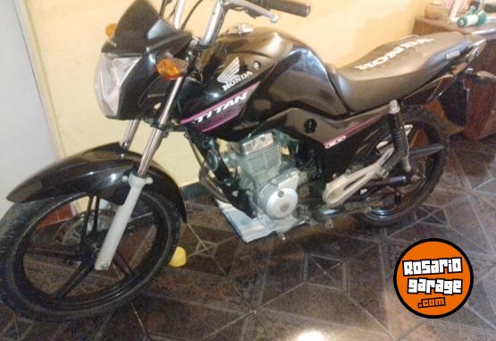 Motos - Honda Cg titan 2017 Nafta 10000Km - En Venta