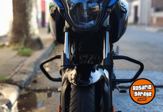 Motos - Bajaj Rouser P150 2024 Nafta 2800Km - En Venta