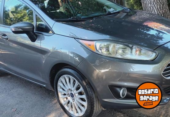 Autos - Ford Fiesta kinetic 2014 Nafta 147000Km - En Venta