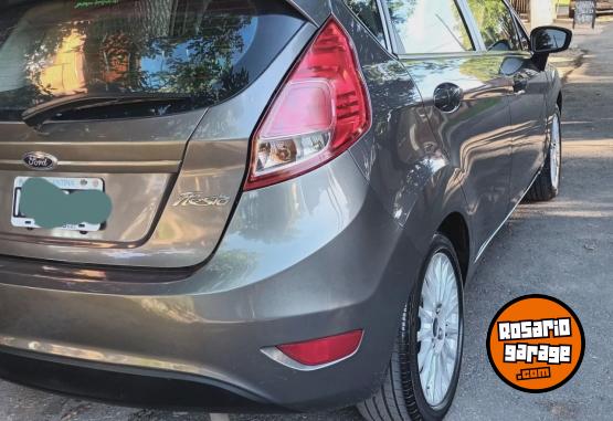 Autos - Ford Fiesta kinetic 2014 Nafta 147000Km - En Venta