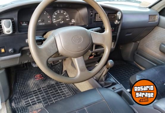 Camionetas - Toyota Hilux 1997 Diesel 400000Km - En Venta