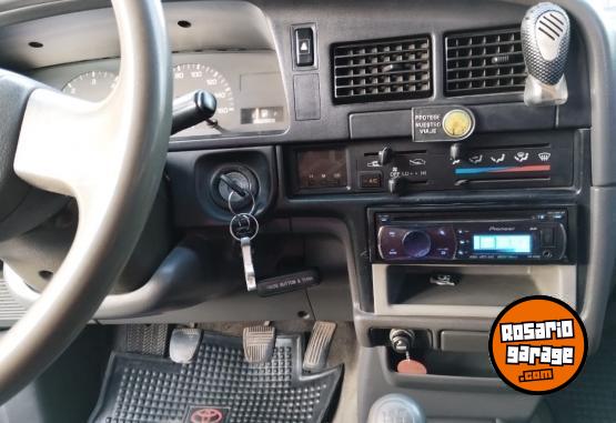 Camionetas - Toyota Hilux 1997 Diesel 400000Km - En Venta