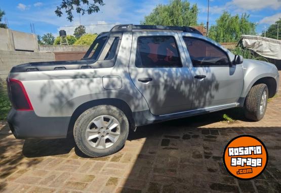 Camionetas - Renault Oroch 2016 Nafta 180000Km - En Venta