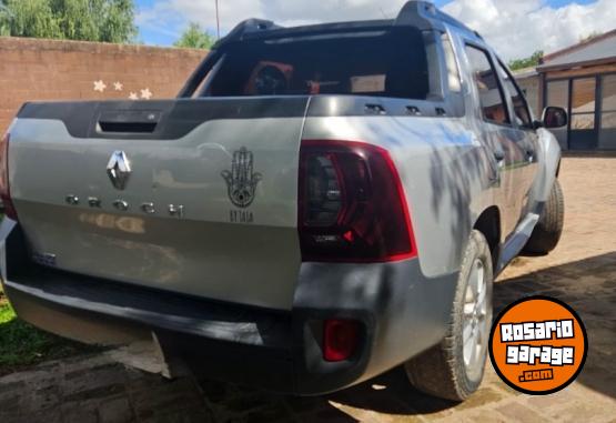 Camionetas - Renault Oroch 2016 Nafta 180000Km - En Venta