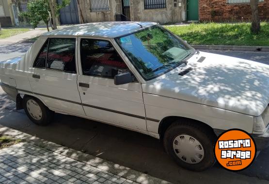 Autos - Renault 9 1995 GNC 11111Km - En Venta