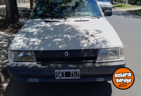 Autos - Renault 9 1995 GNC 11111Km - En Venta
