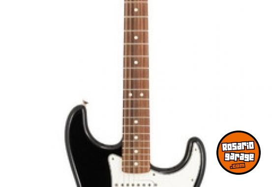 Instrumentos Musicales - Kit guitarra Fender,amplificador Peavey,pedalera zoom - En Venta