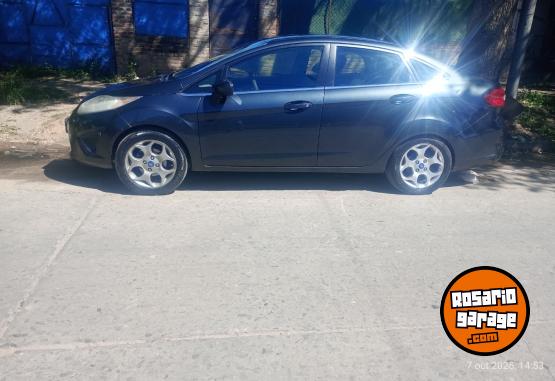 Autos - Ford Fiesta kinetic 1.6 2011 GNC 369000Km - En Venta