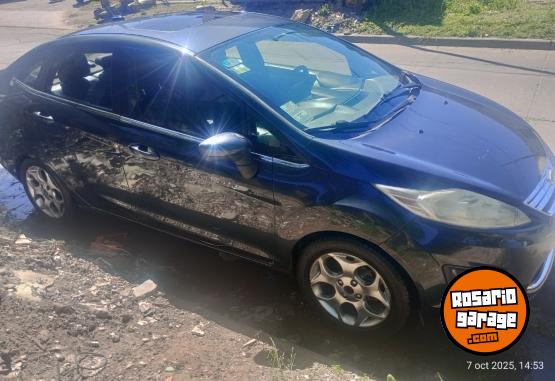 Autos - Ford Fiesta kinetic 1.6 2011 GNC 369000Km - En Venta