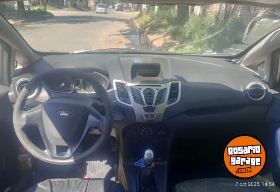 Autos - Ford Fiesta kinetic 1.6 2011 GNC 369000Km - En Venta