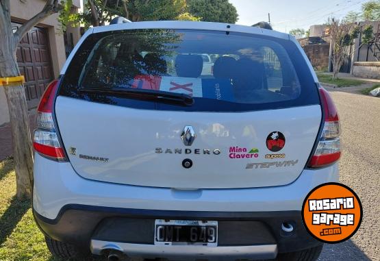 Autos - Renault Stepway Privileg Nav. 2015 Nafta 112000Km - En Venta