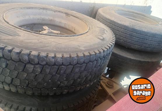 Camiones y Grúas - Vendo - No permuto - En Venta