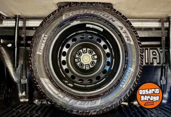 Utilitarios - Fiat Strada Adventure Locker 2018 GNC 111111Km - En Venta