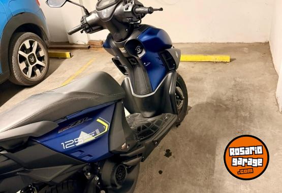 Motos - Yamaha Zr 125 2024 Nafta 8000Km - En Venta