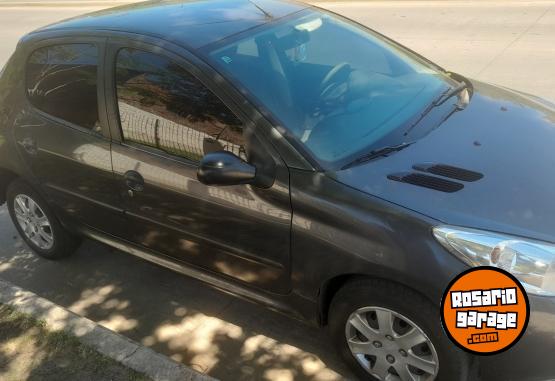 Autos - Peugeot 207 2013 Nafta 126500Km - En Venta