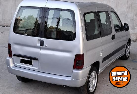 Utilitarios - Peugeot Partner 2000 Diesel 111111Km - En Venta