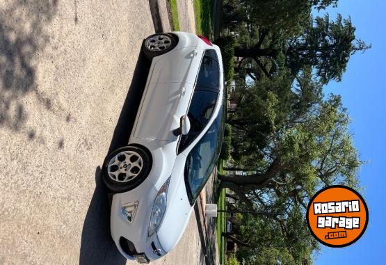 Autos - Ford Fiesta kinetick titanium 2013 Nafta 158000Km - En Venta