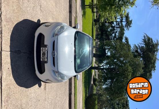 Autos - Ford Fiesta kinetick titanium 2013 Nafta 158000Km - En Venta