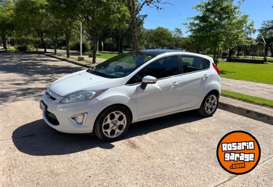 Autos - Ford Fiesta kinetick titanium 2013 Nafta 158000Km - En Venta