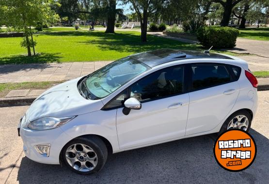 Autos - Ford Fiesta kinetick titanium 2013 Nafta 158000Km - En Venta