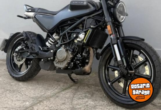 Motos - Husqvarna Svartpilen 200 2023 Nafta 6000Km - En Venta