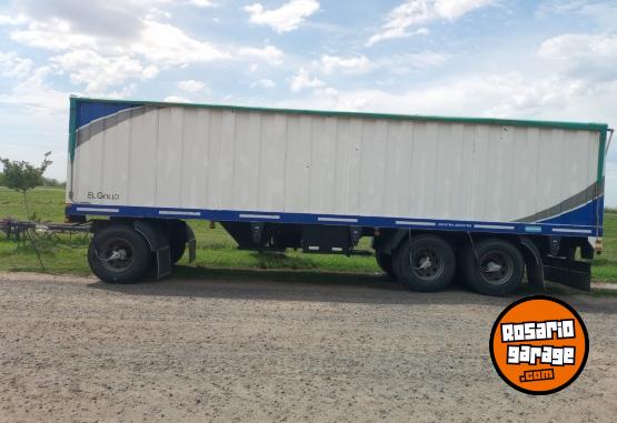 Camiones y Grúas - Acoplado tolva Elgrillo - En Venta