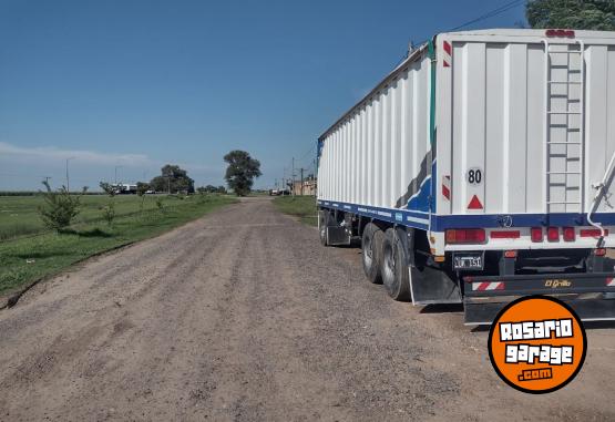 Camiones y Grúas - Acoplado tolva Elgrillo - En Venta