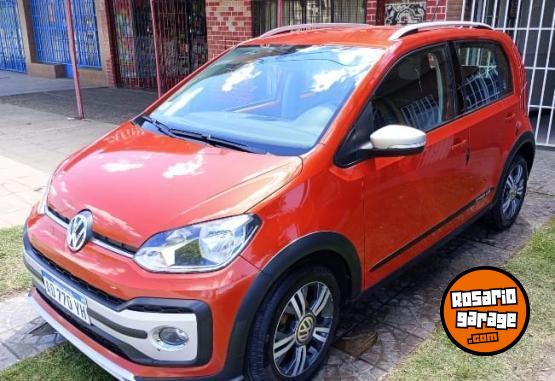 Autos - Volkswagen Cross up 2019 Nafta 107000Km - En Venta