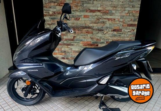 Motos - Honda Pcx 2023 Nafta 11000Km - En Venta
