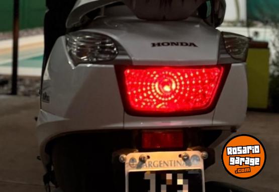 Motos - Honda Élite 125 2015 Nafta 28000Km - En Venta