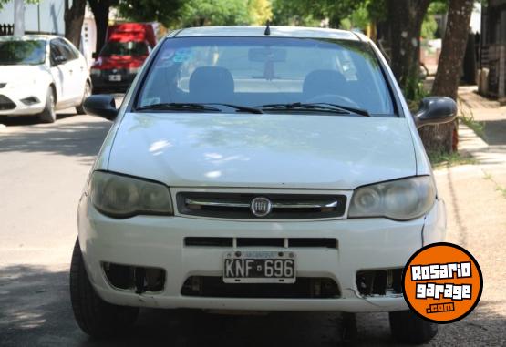 Autos - Fiat Siena 2011 GNC 380000Km - En Venta