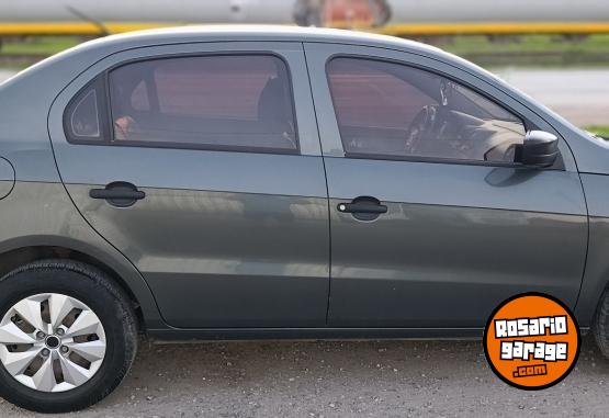 Autos - Volkswagen Voyage 2014 Nafta 144000Km - En Venta