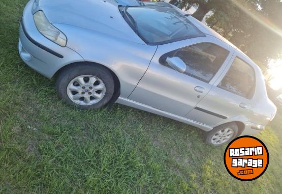 Autos - Fiat Siena 2004 Nafta 200000Km - En Venta
