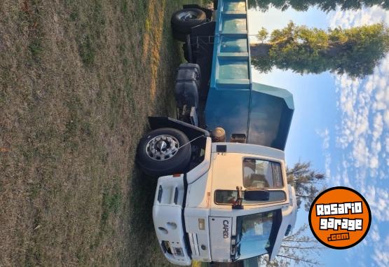 Camiones y Gras - Cargo 1517 - En Venta