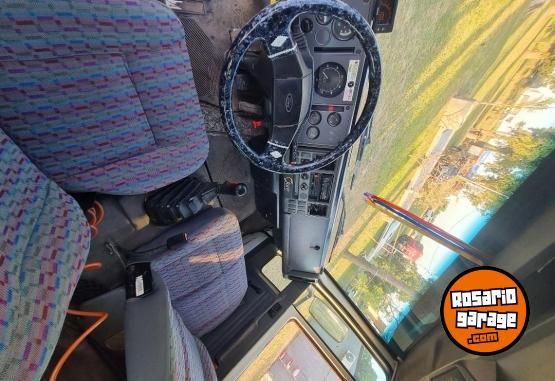 Camiones y Gras - Cargo 1517 - En Venta