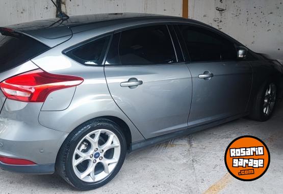 Autos - Ford Focus SE PLUS AT6 2019 Nafta 94500Km - En Venta