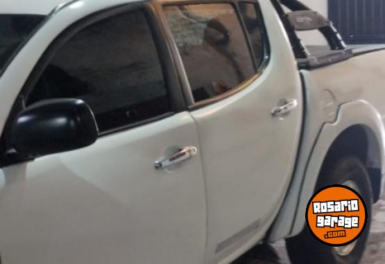 Camionetas - Mitsubishi Triton 2012 Diesel 139000Km - En Venta