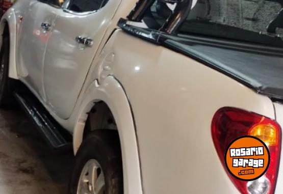Camionetas - Mitsubishi Triton 2012 Diesel 139000Km - En Venta